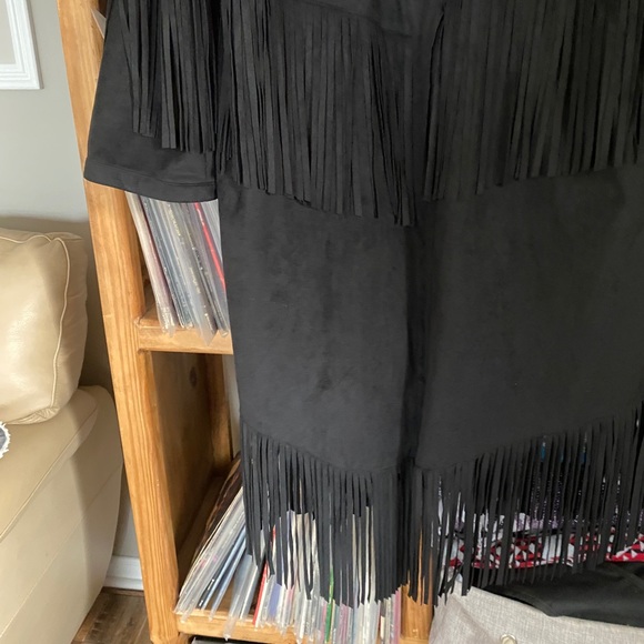 ❌SOLD❌ Zara black suede fringe overcoat - Picture 4 of 13